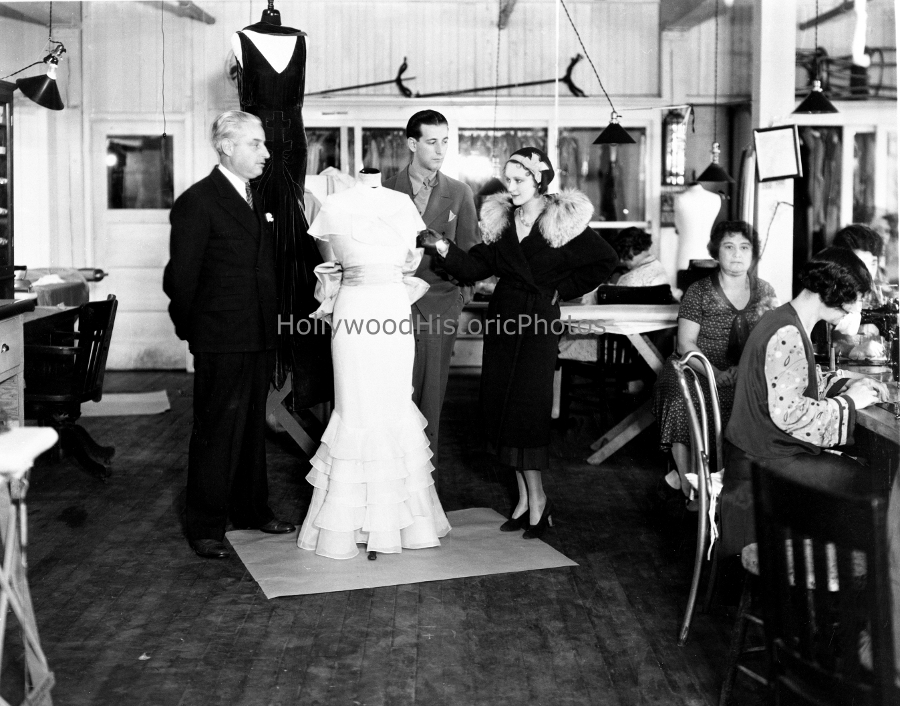 Adrian MGM 1930.jpg